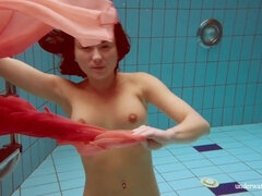 Grote mammen, Bruinharig, Jurk, Fetisj, Hd, Russisch, Onderwater, Nat