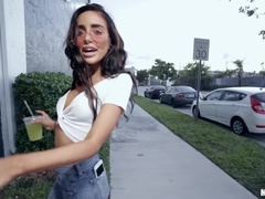 Amateur, Americano, Rubia, Mamada, Pajear, Cocina, Tatuaje, Tetas