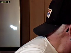 デカチン, フェラチオ, ゲイ, のぞき穴, 手コキする, 熟年, ハメ撮り, フェラする