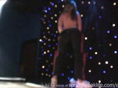 Universidad, Despelote, Novia, Desnudo, Al aire libre, Público, Estudiante, Adolescente