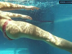 Bikini, Morena, Hd, Desnudo, Piscina, Público, Ducha, Tetas