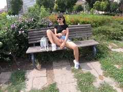 Russian mom - Toy bench - Public outdoor flashing
