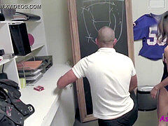 18 ans, Brunette brune, Tromperie, Collège université, Japonaise, Petite femme, Maigrichonne, Adolescente