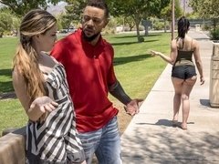 Cul, Gros cul, Brunette brune, En levrette, Petite amie, Mère que j'aimerais baiser, Rasée, Nénés