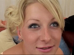 In den arsch, Tussi, Grosse titten, Blasen, Braunhaarige, Handjob, Reiten, Jungendliche (18+)