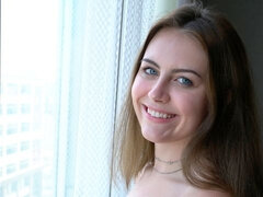 Sucer une bite, Branlette thaïlandaise, Seins naturels, Pov, Chatte, Rasée, Dénudage, Adolescente
