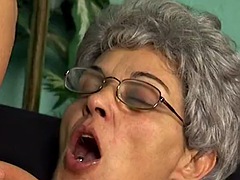 Anal, Culo, Mamada, Penetracion con dedos, Abuelita, Peludo, Sexo duro, Húngaro