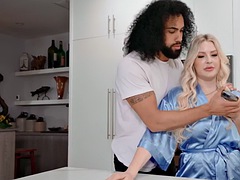 Красотки, Большой член, Большие сиськи, Черные, Черненькие, Межрасовый секс, Милф, Тату
