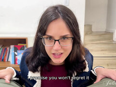 Grote lul, Brillen, Handbeurt, Hd, Gigantische lul, Latijnse vrouw, Portugees, Slikken