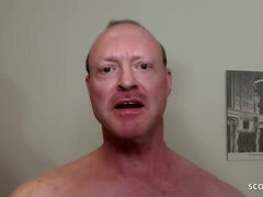 18 jahre, Leie, Blondine, Viele männer bespritzen eine frau, Aufs gesicht abspritzen, Deutsch, Gruppe, Jungendliche (18+)