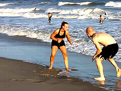 Beach wrestling (boy vs grilfriend)