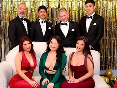 Большая жопа, Большой член, Большие сиськи, Минет, Собачьи, Куколка, Милф, Оргии