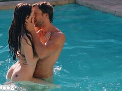 お尻, フェラチオ, 茶髪の, バック, 毛深い, 手コキする, ティーン