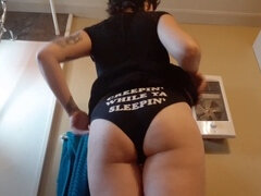 Anal, Robe, Culottes ou slips, Tatouage, Allumeuse, Jouets, Sous la jupe