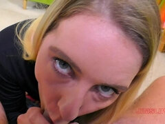 Blondine, Blasen, Handjob, Masturbation, Höschen