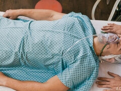 Bikini, Blonde, En levrette, Talons, Léchez, Public, Chatte, Dénudage