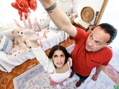 18 jaar, Grote kont, Grote lul, Pijpbeurt, Bruinharig, Hondjeshouding, Natuurlijke tieten, Tieten likken