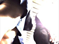 Debaixo da saia de calcinha de renda