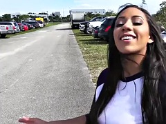 Gros seins, Sucer une bite, Hard, Actrice du porno, Public, Rasée, Adolescente, Nénés