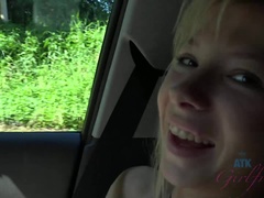 素人, ビーチ, ブロンド, フェラチオ, 露出狂, 彼女, 手コキする, ガリガリ