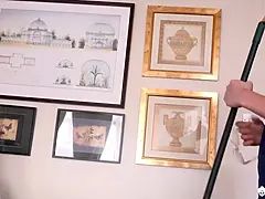 Baby sitter, Belle grosse femme bgf, Sucer une bite, Rondelette, Hd, Mature, Mère que j'aimerais baiser, Criant