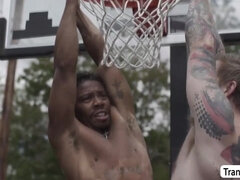 Cul, Gros seins, Gorge profonde, Jeunes transsexuelles thaïlandaises, Léchez, Chatte, Transsexuelle, Plan cul à trois