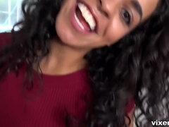 Schönheit, Grosser arsch, Grosser schwanz, Braunhaarige, Süss, Kehlenfick, Hd, Pov