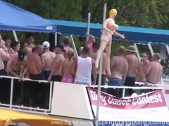 Любители, Жопа, Эротика, На природе, Вечеринка, На публике, Студентка, Молоденькие