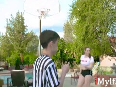 Amerikanisch, Grosse titten, Vollbusig, Hardcore, Hd, Milf, Im freien, Sohn