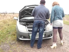 Public Car Sex: Random Stranger Helps MILF Frina Fix Car Then Fucks Her Doggy Style on Hood - Outdoor Slut Action