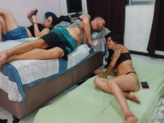 Amateur, Culo grande, Bisexual, Morena, Latina, Orgía, Trio, Esposa