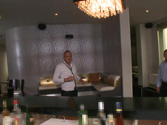 Sucer une bite, Brunette brune, Tir de sperme, Faciale, Branlette thaïlandaise, Hd, Seins naturels, Rousse roux