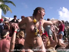 Brunette brune, Collège université, Dingue, Exhib, Petite amie, Mère que j'aimerais baiser, Public, Étudiant