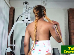 Corridas, Ébano, Gimnasio, Masturbación, Transexual, Solo