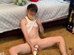 Dildo, Orgasmus, Reiten, Solo, Spielzeuge, Jungfrau