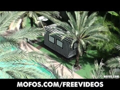 Rubia, Engañando, Garganta profunda, Estilo perrito, Hd, Monstruo, Sexo fuerte, Tatuaje