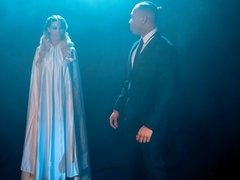 Incroyable, Gros seins, Noire, Sucer une bite, En levrette, Branlette thaïlandaise, Interracial, Nénés
