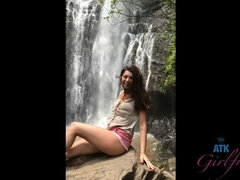 Leie, Freundin, Latina, Piercing, Dürr, Titten