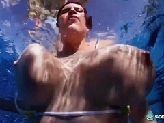 Amateur, Gros seins, Poupée, Doigter, Énorme, Mère que j'aimerais baiser, Nue, Solo