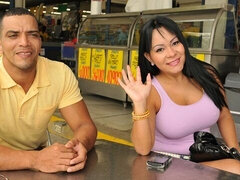 Verga grande, Tetas grandes, Mamada, Morena, Estilo perrito, Madres para coger, Al aire libre, Montar