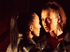 Schwarz, Lecken, Lingerie, Masturbation, Muschi, Rasiert, Entkleiden, Jungendliche (18+)