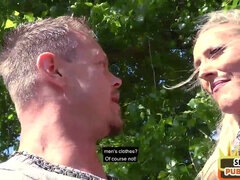 Arsch, Mutti, Öffentlich, Realität, Ablutschen, Titten, Nass, Ehefrau