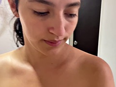 Amateur, Éjaculation interne, Hard, Fille latino, Léchez, Pov, Douche, Adolescente