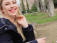 Blond, Openbaar