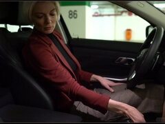 Enthousiasteling, Blond, Duits, Moeder die ik wil neuken, Moeder, Natuurlijke tieten, Openbaar, Tieten likken