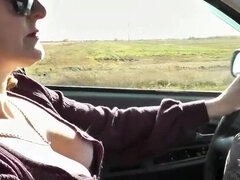 Enthousiasteling, Blond, Auto, Hakken, Buiten, Slipje, Openbaar, Onder de rok