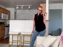 Arsch, Aufs gesicht abspritzen, Hausfrau, Riesig, Mutti, Reiten, Verführt, Flotter dreier