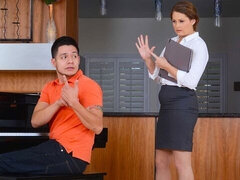 Gros cul, Grosse bite, Gros seins, Sucer une bite, Brunette brune, Plantureuse, En levrette, Mère que j'aimerais baiser