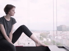 Жопа, Минет, Бойфренд, Брюнетки, Обнаженные, Натуральные сиськи, Короткая стрижка, Молоденькие