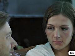 Anal, Gros seins, Brunette brune, Homosexuelle, Branlette thaïlandaise, Hard, Transsexuelle, Tatouage